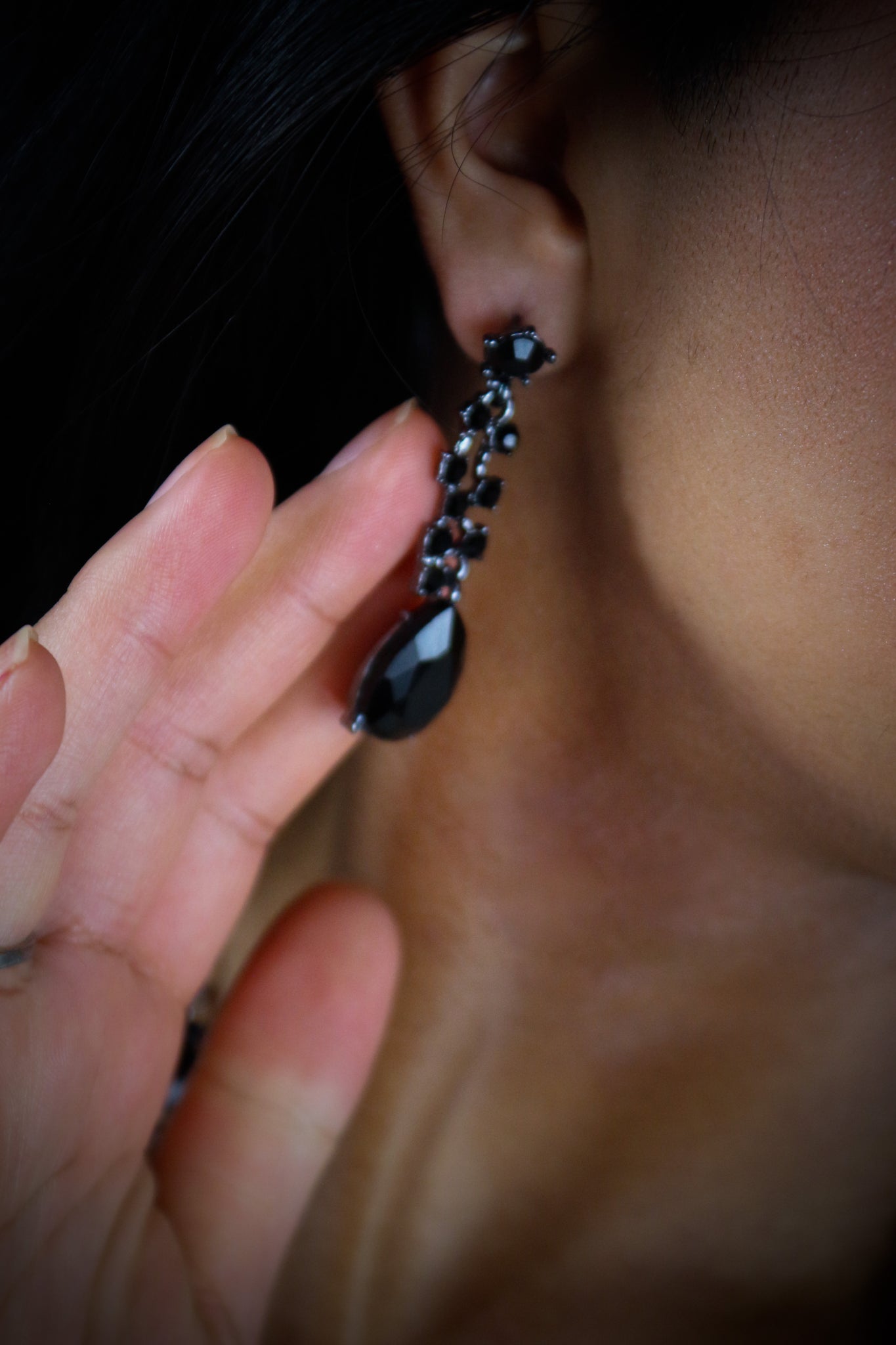 Black Crystal Serenity: The Artisan Necklace